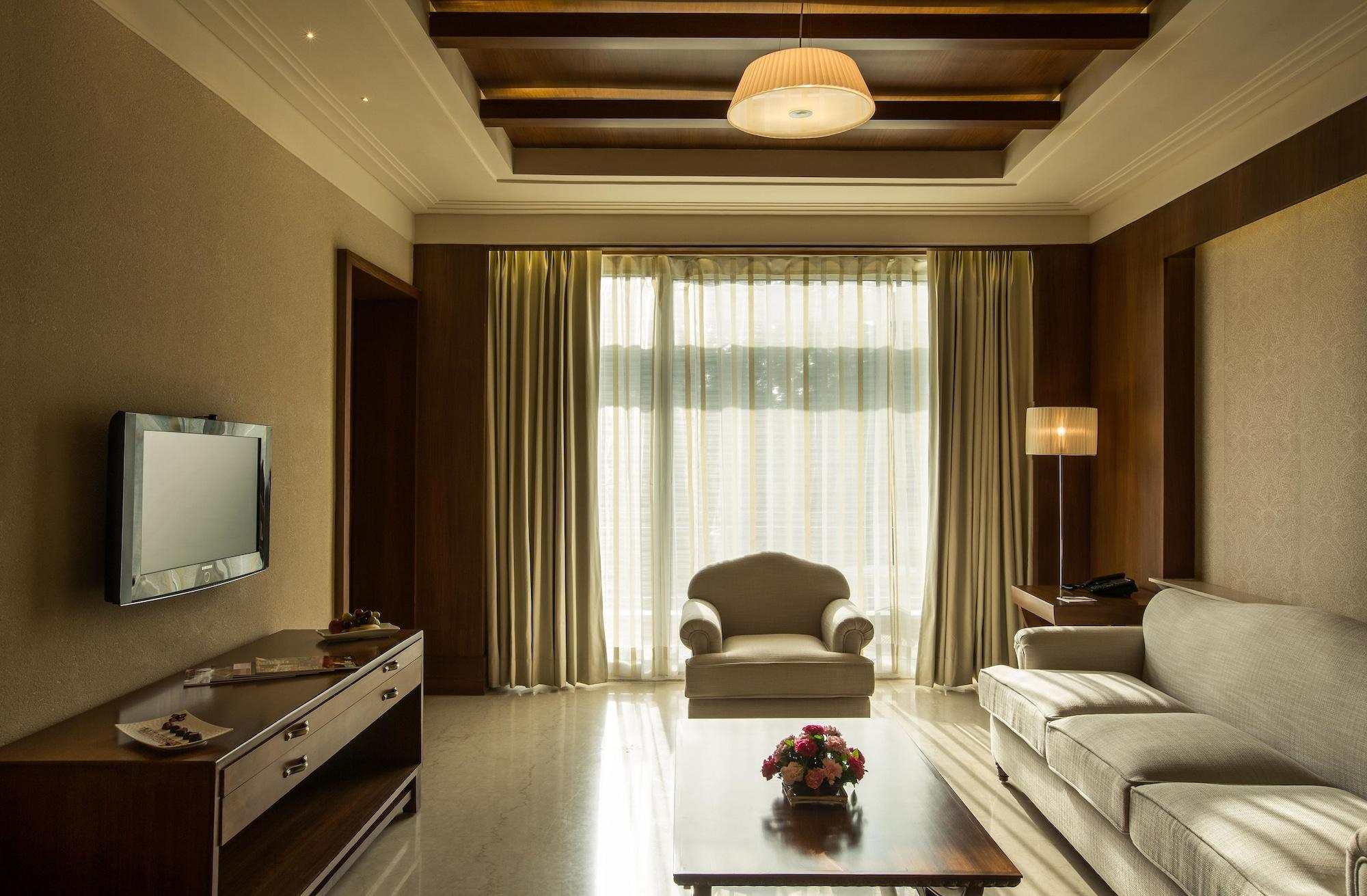 Hotel Mountview Chandīgarh Extérieur photo
