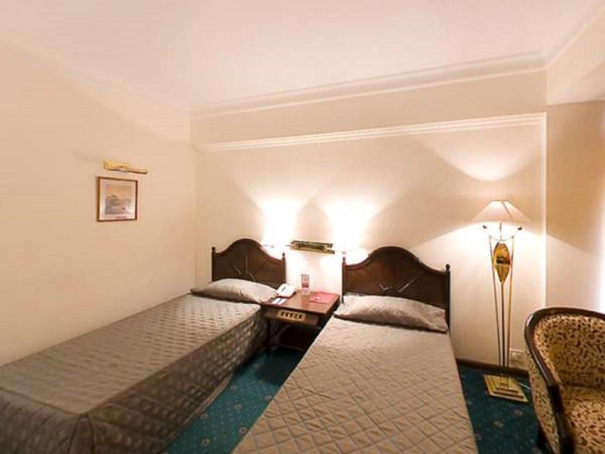 Hotel Mountview Chandīgarh Extérieur photo