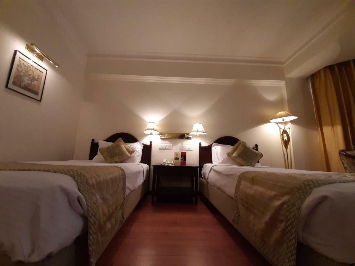 Hotel Mountview Chandīgarh Extérieur photo