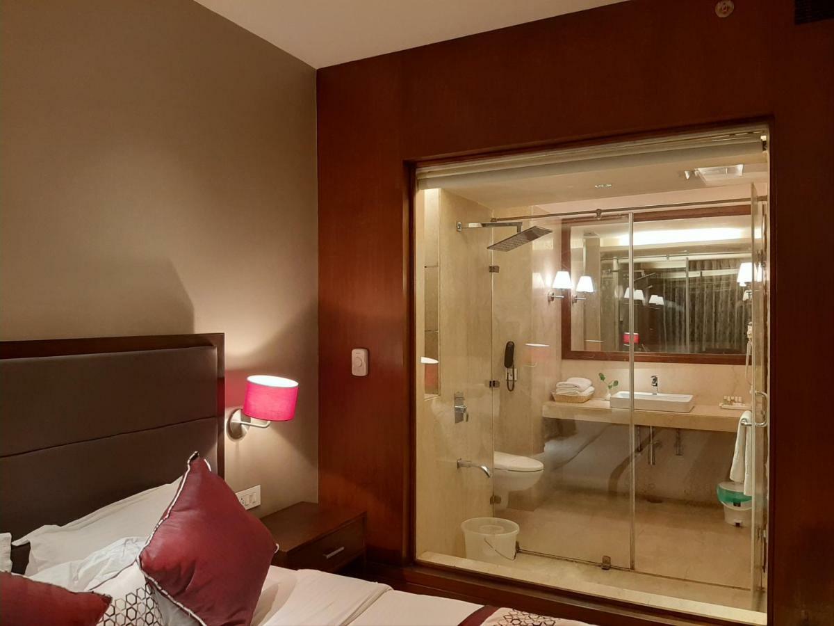 Hotel Mountview Chandīgarh Extérieur photo